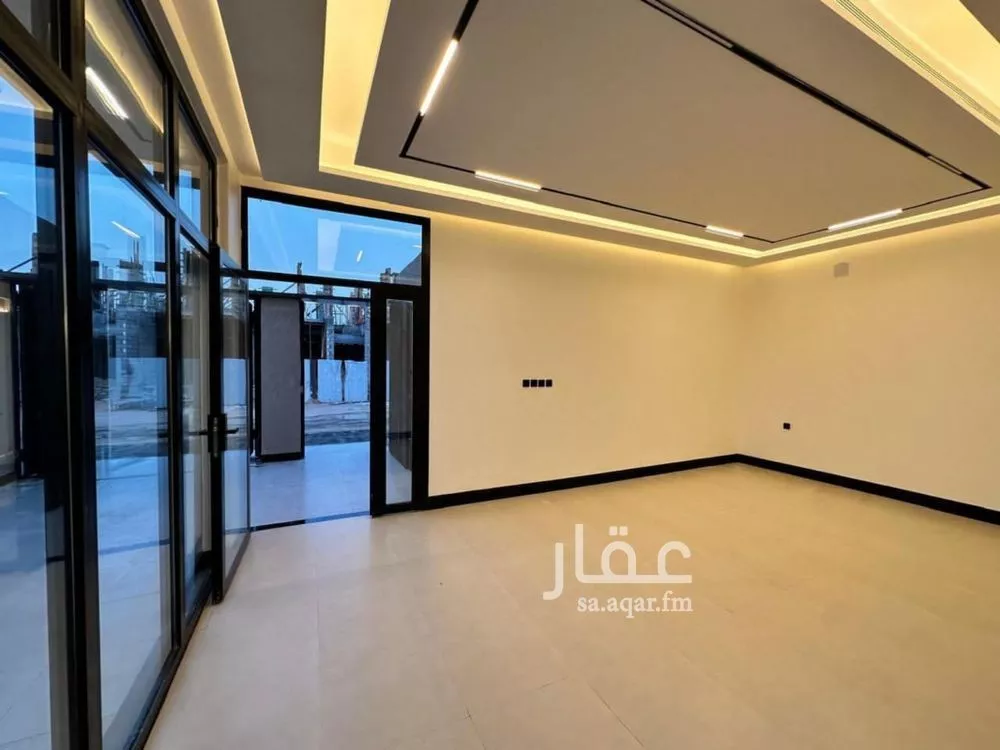 فيلا 5 غرف في الرمال 4