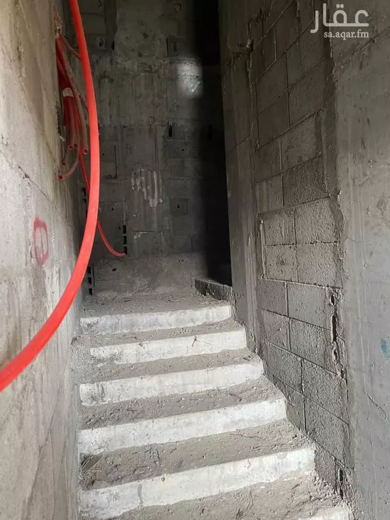عمارة 400 م² في العريجاء الغربية 1