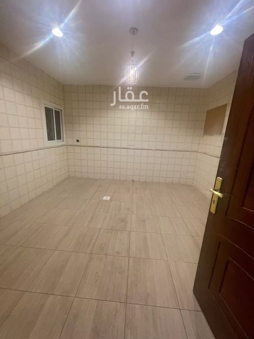 شقة 6 غرف في الواحة 5