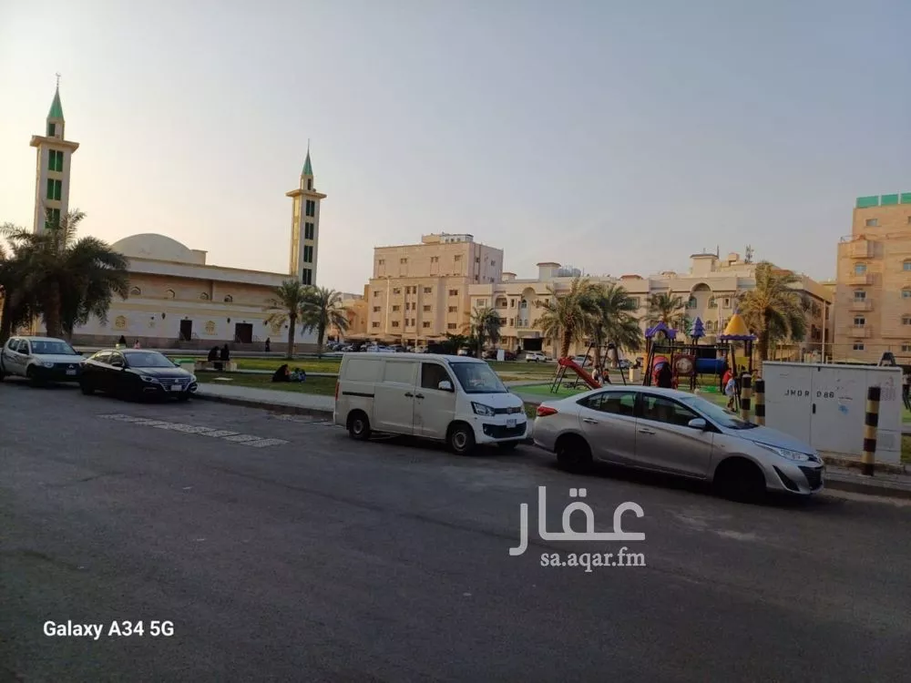 شقة 4 غرف في الزهراء 3