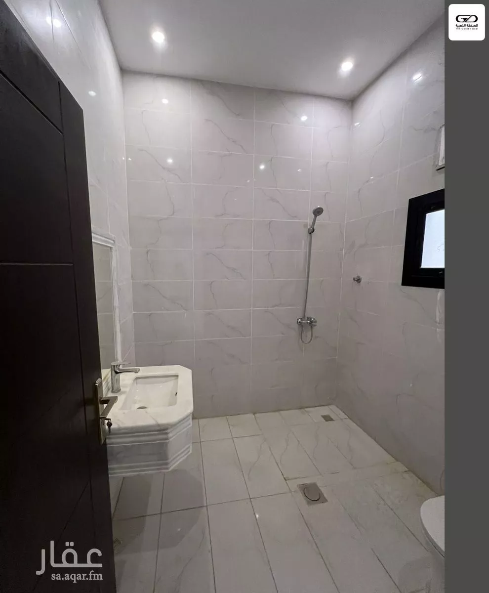 3 bedroom floor in Az Zomorod 5