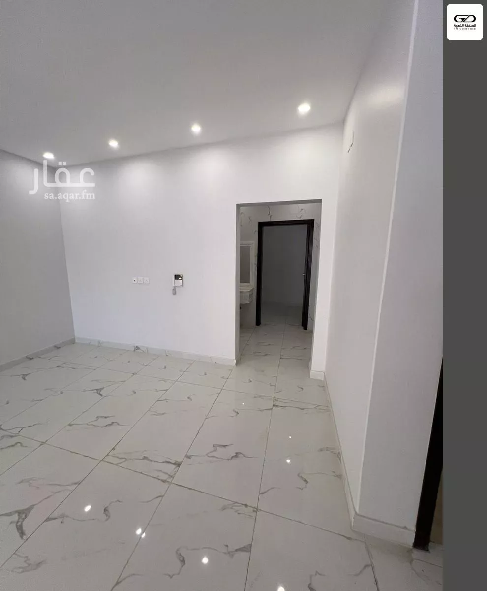 4 bedroom villa in Az Zomorod, Jeddah 14