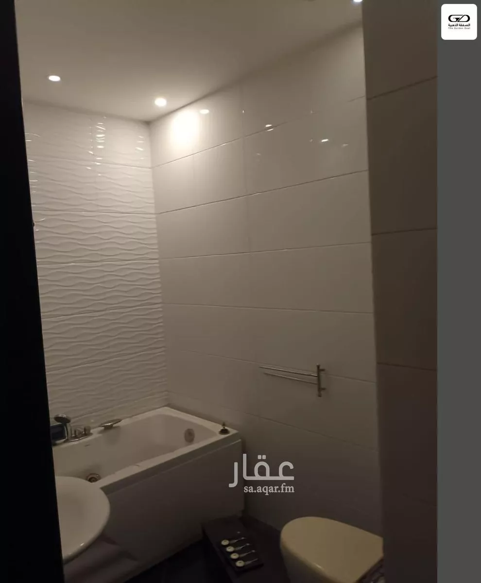 شقة 4 غرف في الروضة 5