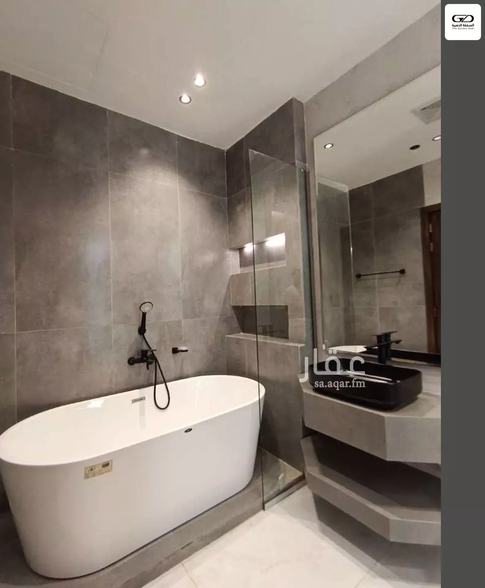 8 bedroom villa in Al Lulu, Jeddah 39