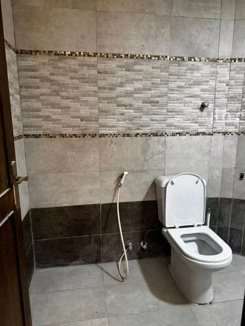 5 bedroom villa in Al Doha Ash Shamaliyah, Eastern Province 11