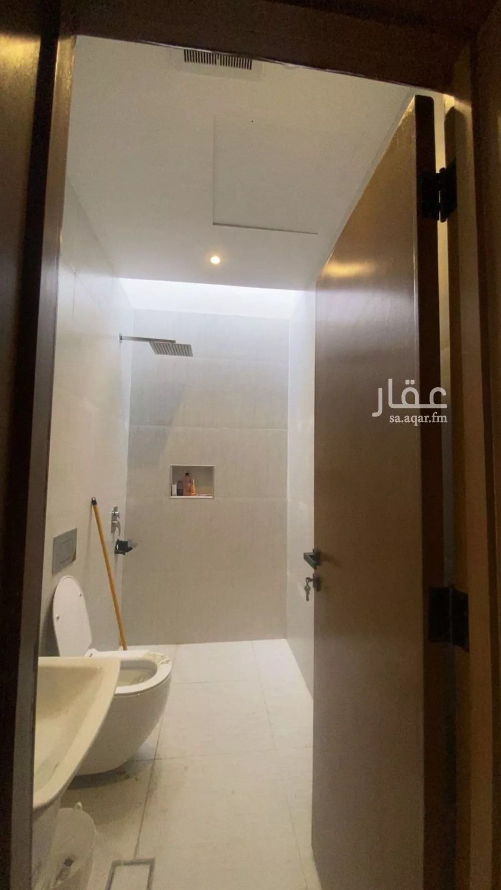 فيلا 8 غرف في المونسية 5