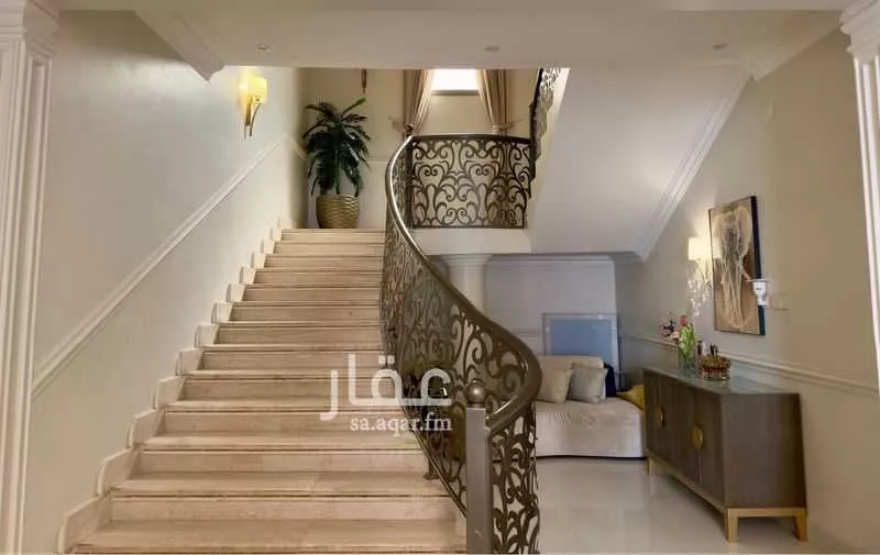 فيلا 5 غرف في عرقة 5