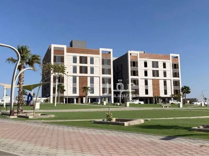 أرض 893 م² في طيبة 2