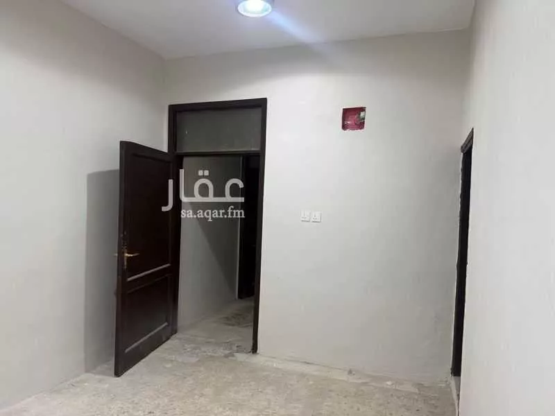 5 bedroom apartment in Ghubairah, Riyadh 5
