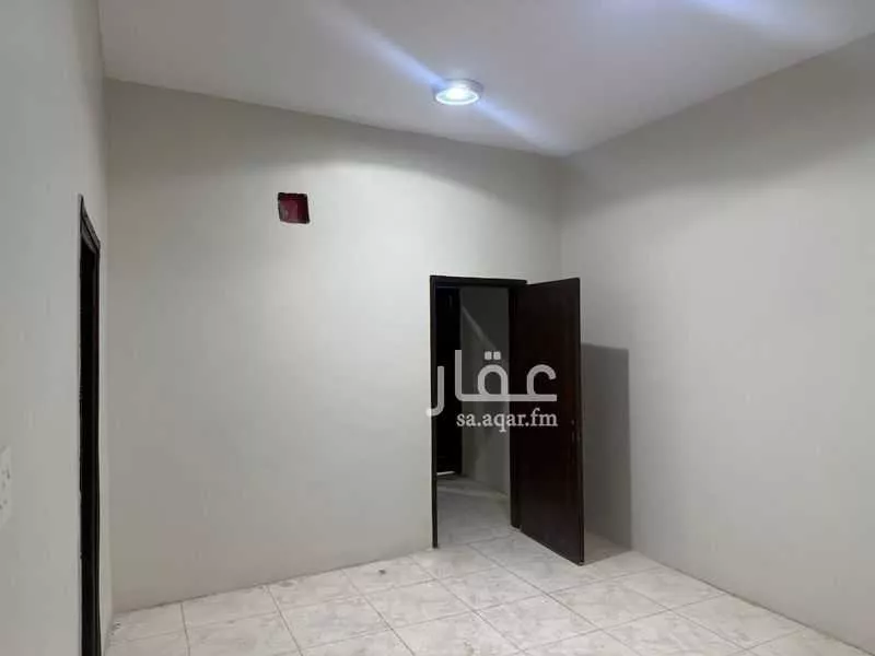 5 bedroom apartment in Ghubairah, Riyadh 8