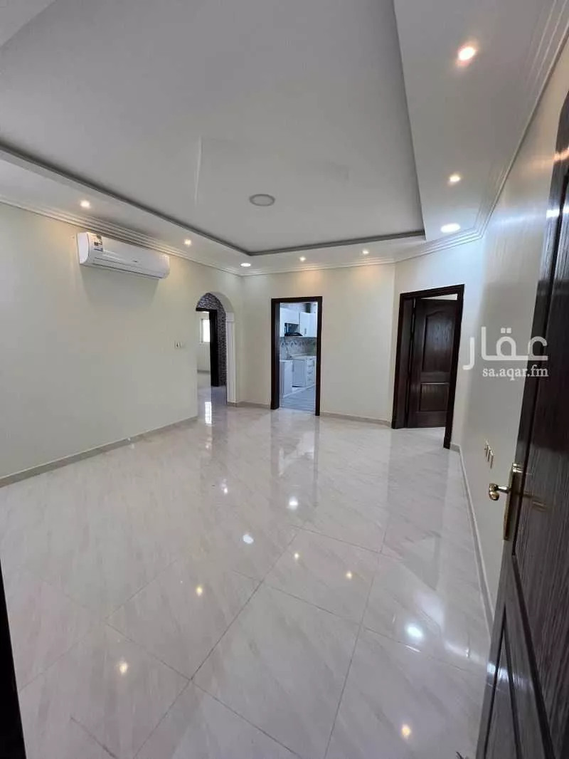 شقة 4 غرف في ضاحية الملك فهد 4