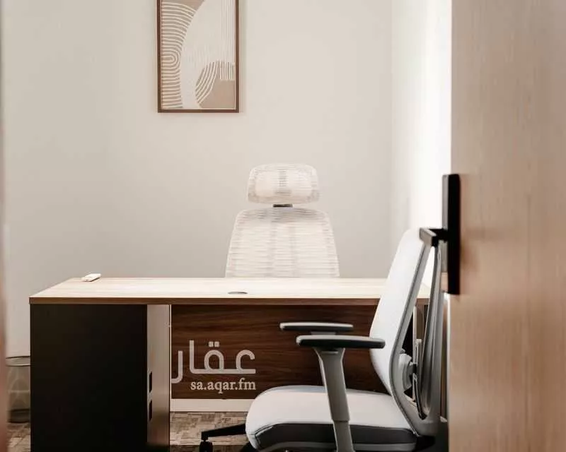 مكتب 12 م² في العليا 4