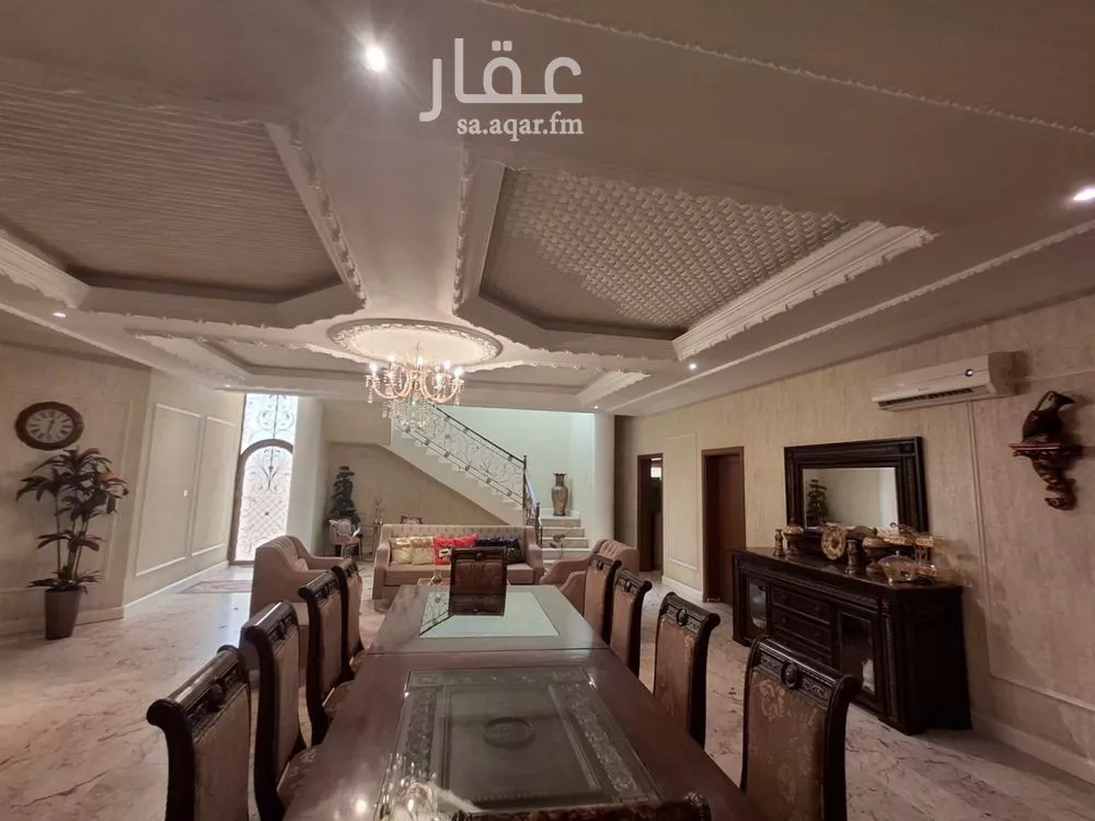 فيلا 7 غرف في السامر 5