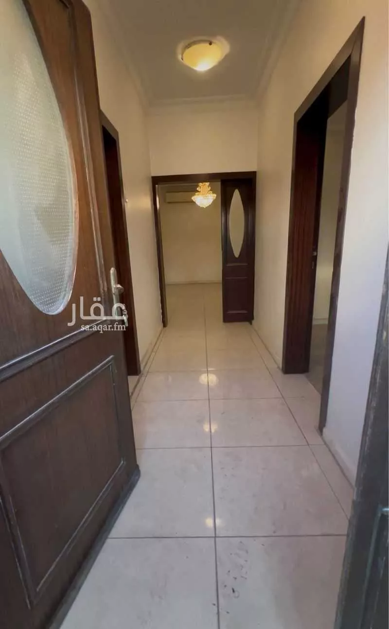 عمارة 325 م² في الثقبة 4