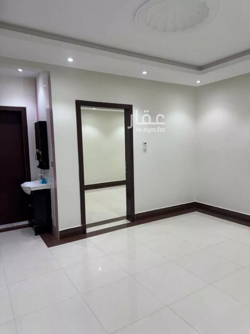 5 bedroom apartment in Al Yasmin 3