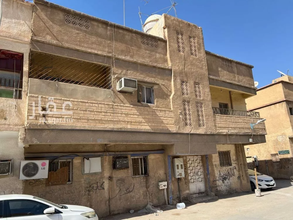 عمارة 221 م² في ام الحمام الشرقي 2