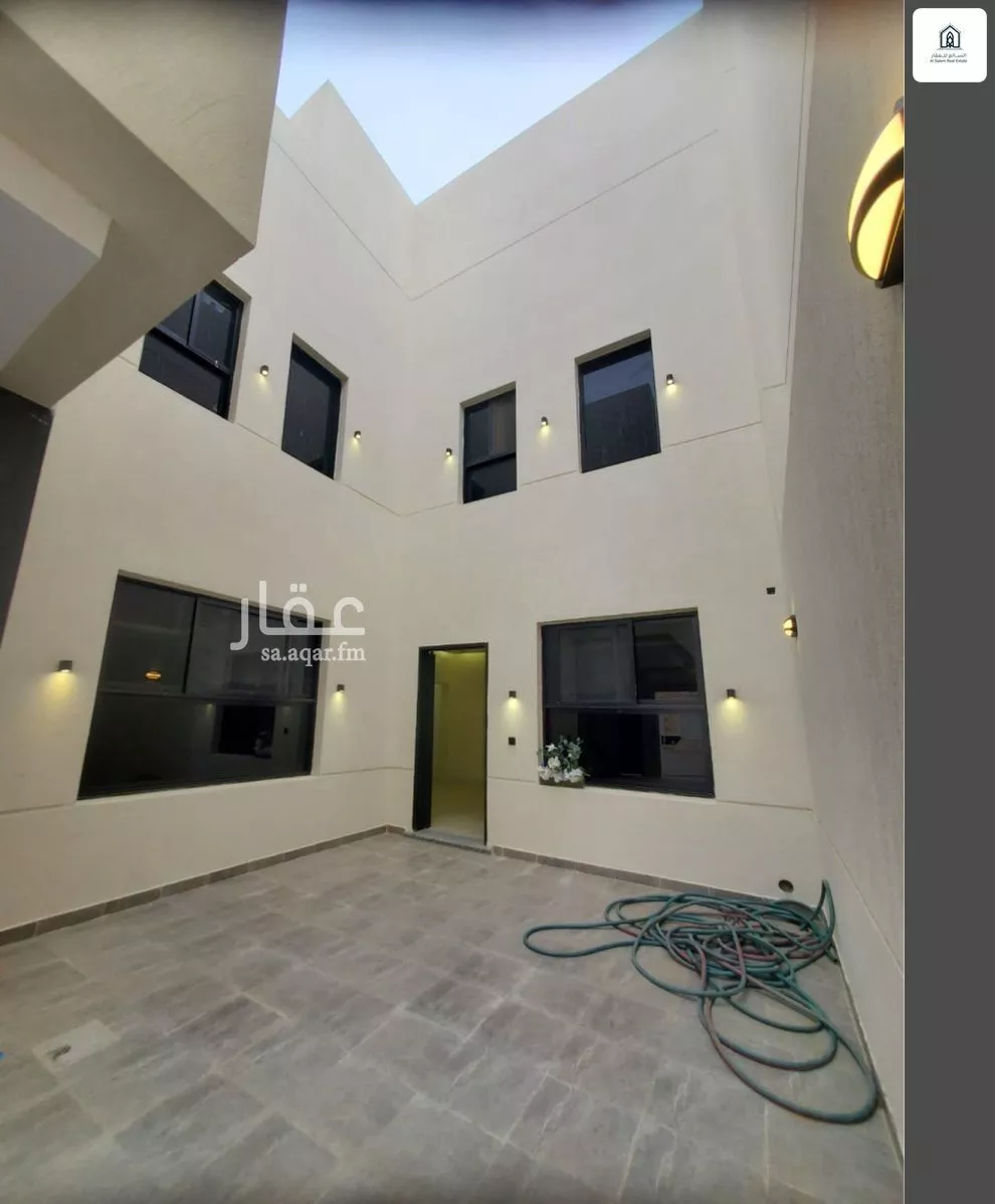 فيلا 8 غرف في ظهرة لبن 3