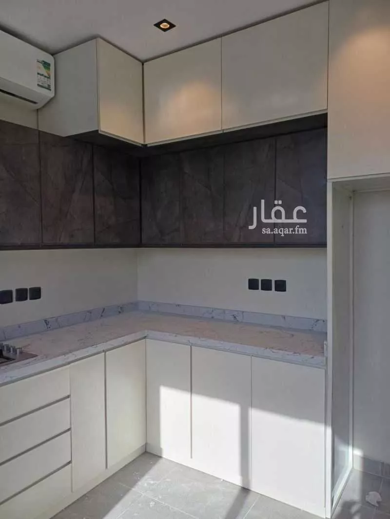 4 bedroom apartment in Al Qadisiyah, Riyadh 13