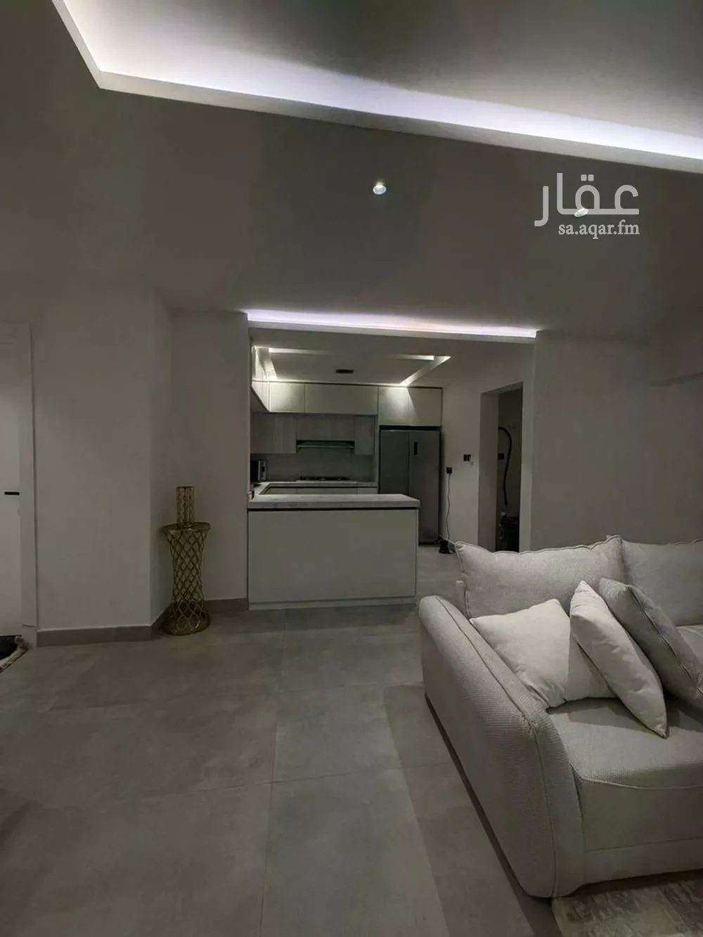 شقة 3 غرف في الملقا 3