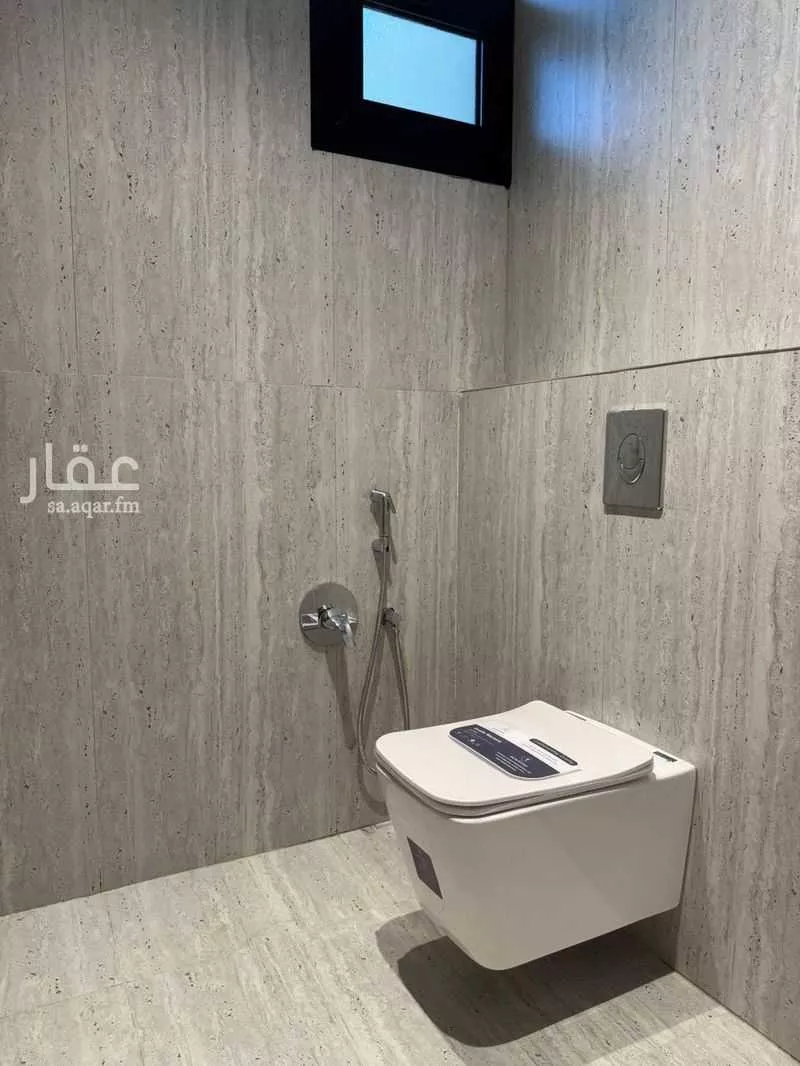 فيلا 5 غرف في العارض 3