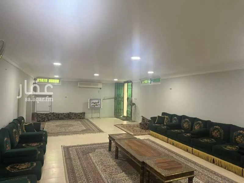 4 bedroom apartment in Al Jamiyin, Eastern Province 8