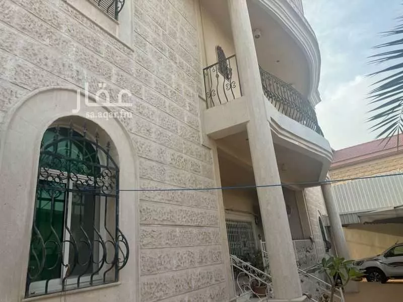 4 bedroom apartment in Al Jamiyin, Eastern Province 9