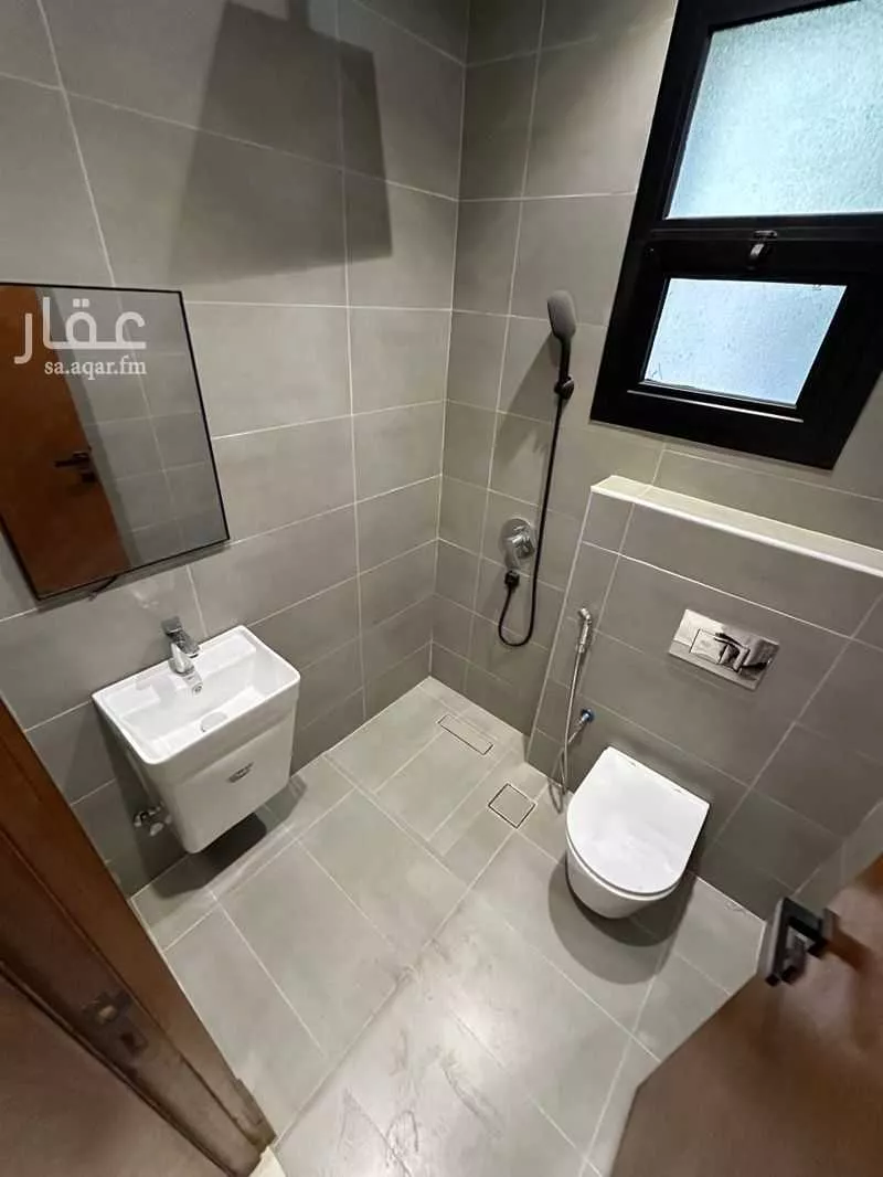 شقة 4 غرف في النرجس 3