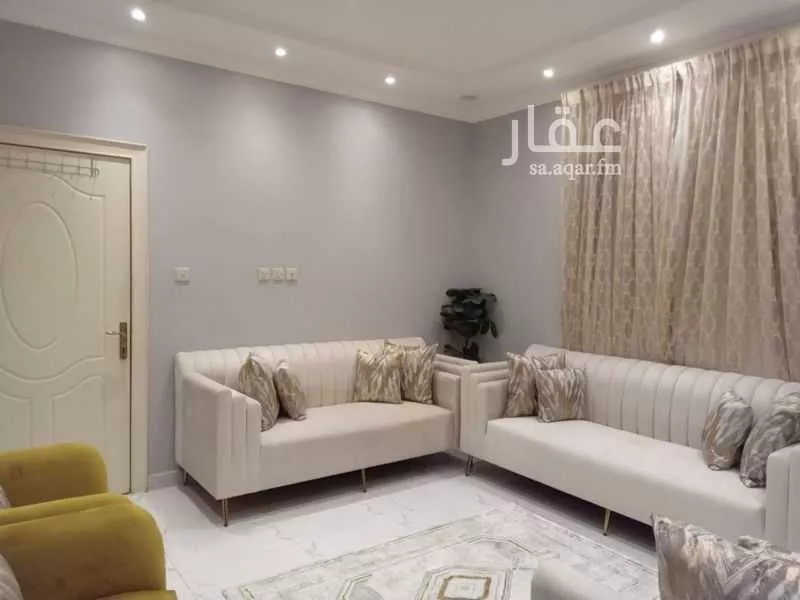 شقة 5 غرف في العارض 4