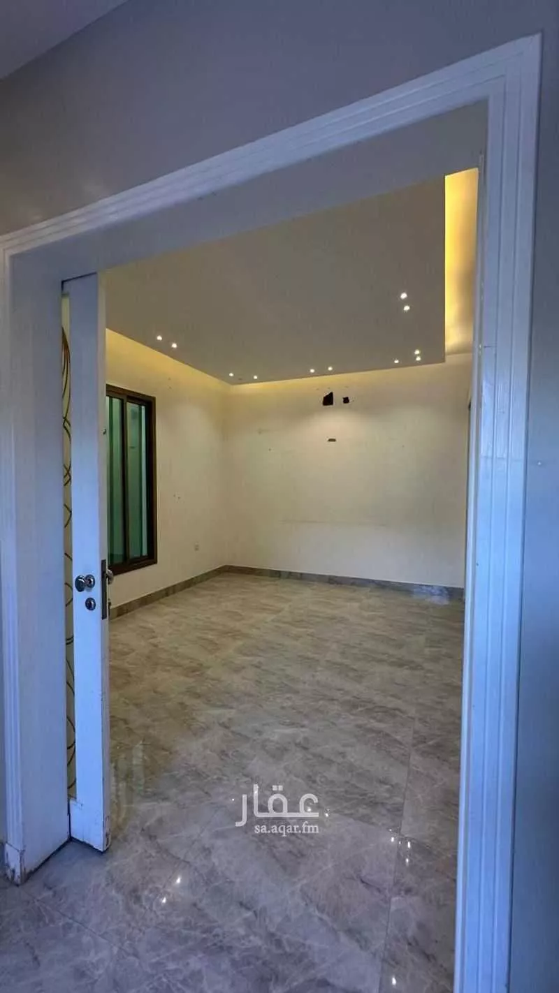 8 bedroom villa in Al Aridh 3