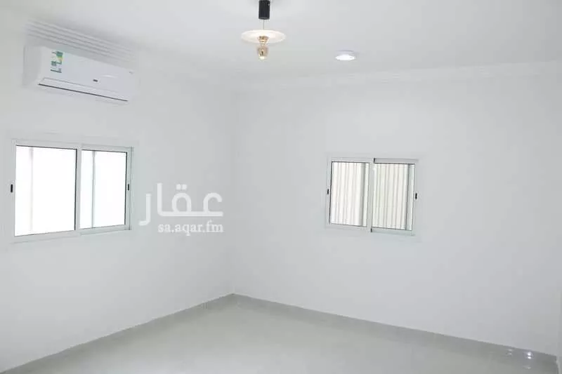 فيلا 7 غرف في الملز 4