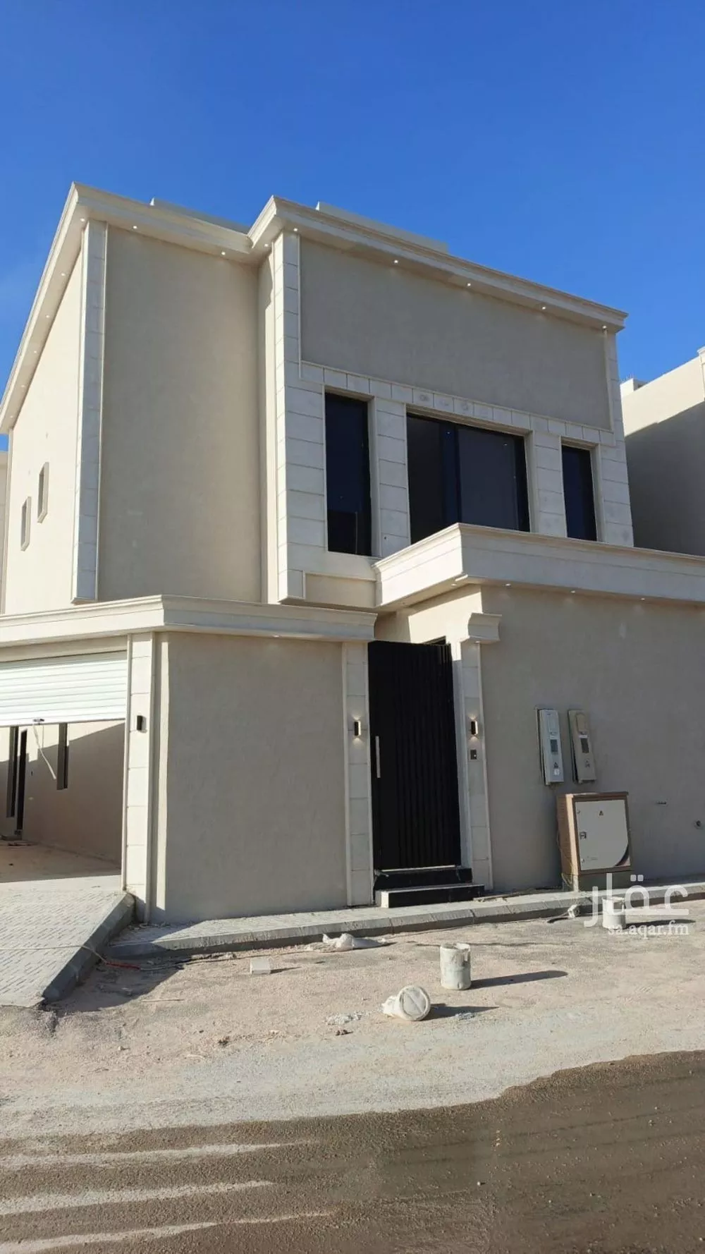 فيلا 5 غرف في الجنادرية