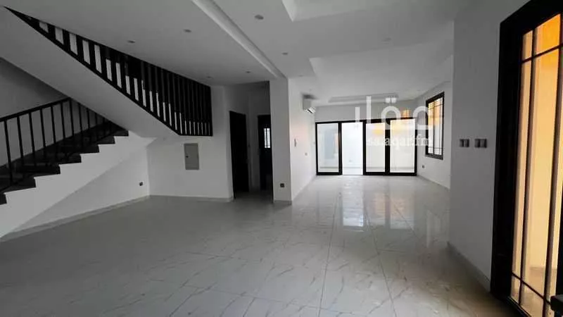 4 bedroom villa in Al Amwaj, Eastern Province 10