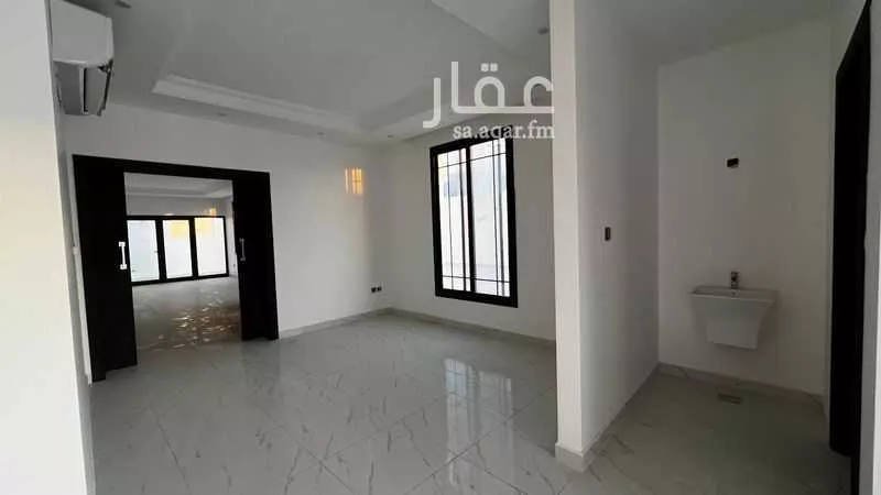 4 bedroom villa in Al Amwaj, Eastern Province 13