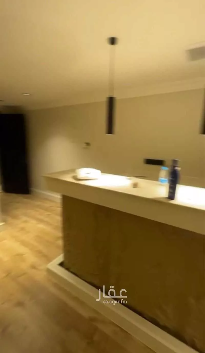 عمارة 1050 م² في الملقا 1