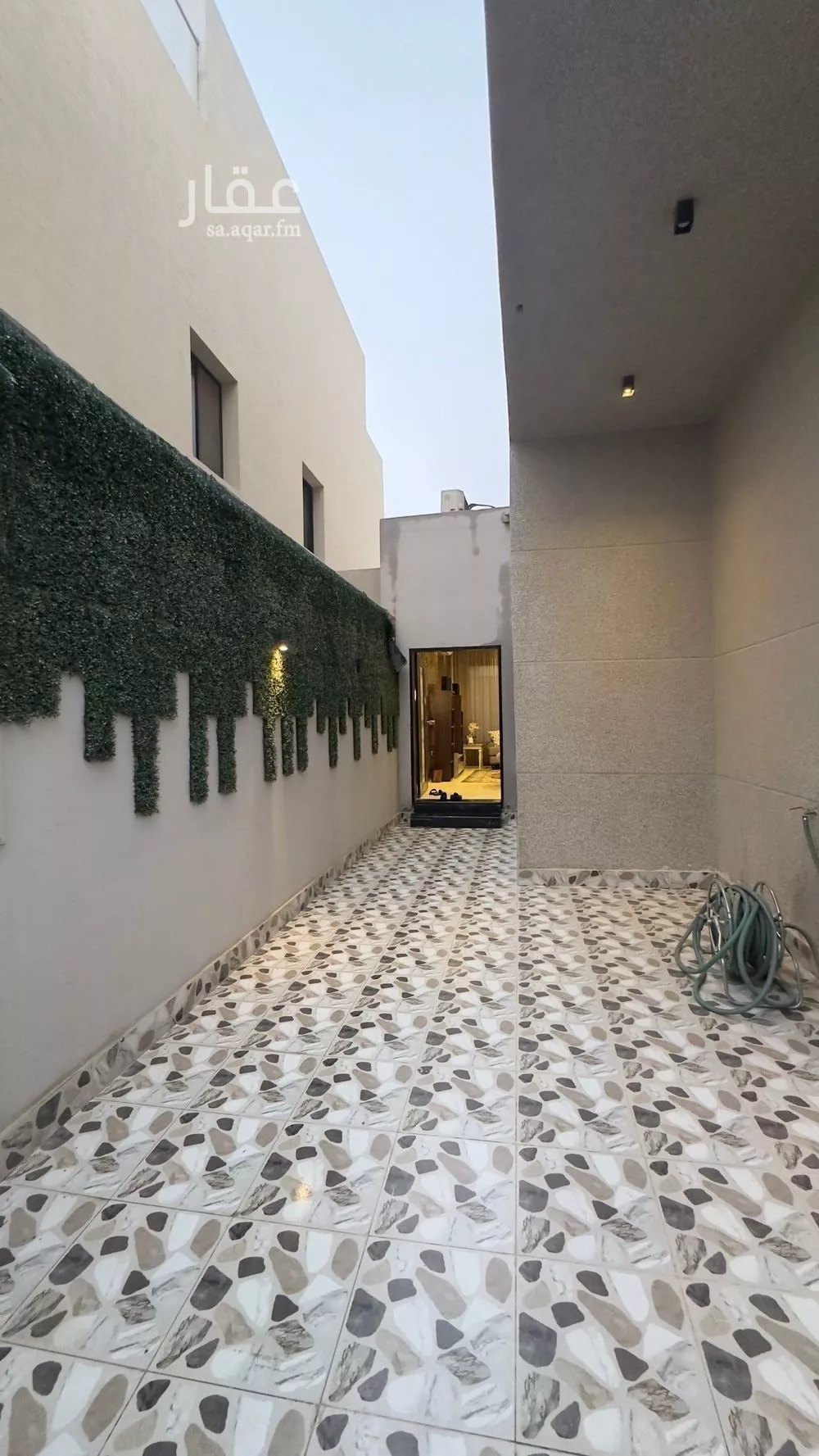 فيلا 6 غرف في الملقا 1