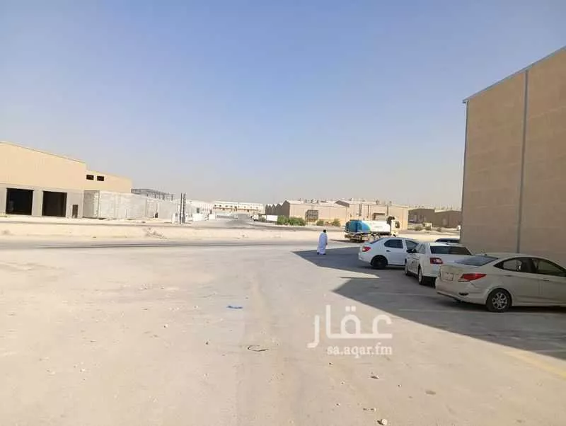 warehouse in Al Masani, Riyadh 21