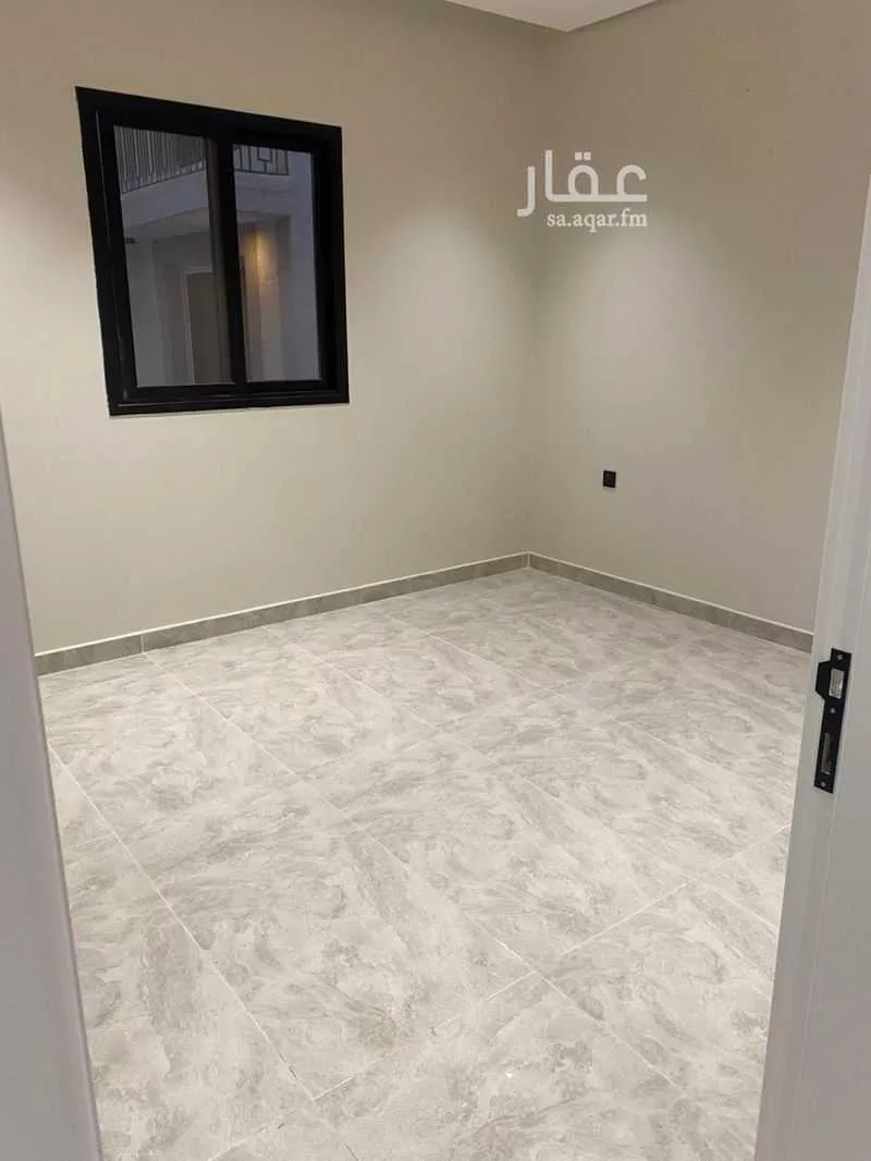 شقة 3 غرف في الحمرا 1