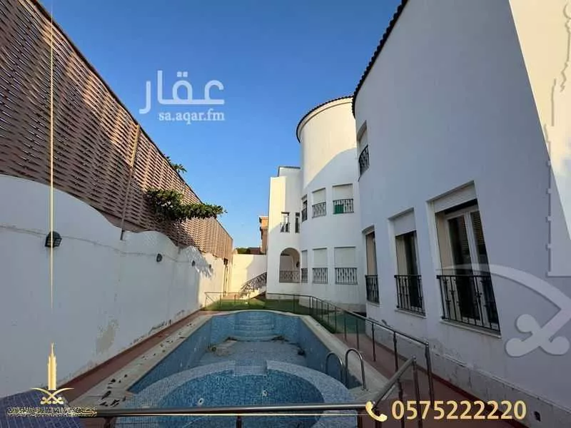 فيلا 5 غرف في الروضة 3