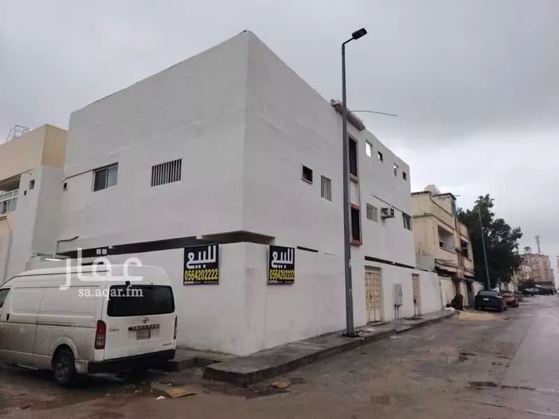 عمارة 255 م² في القادسية 1