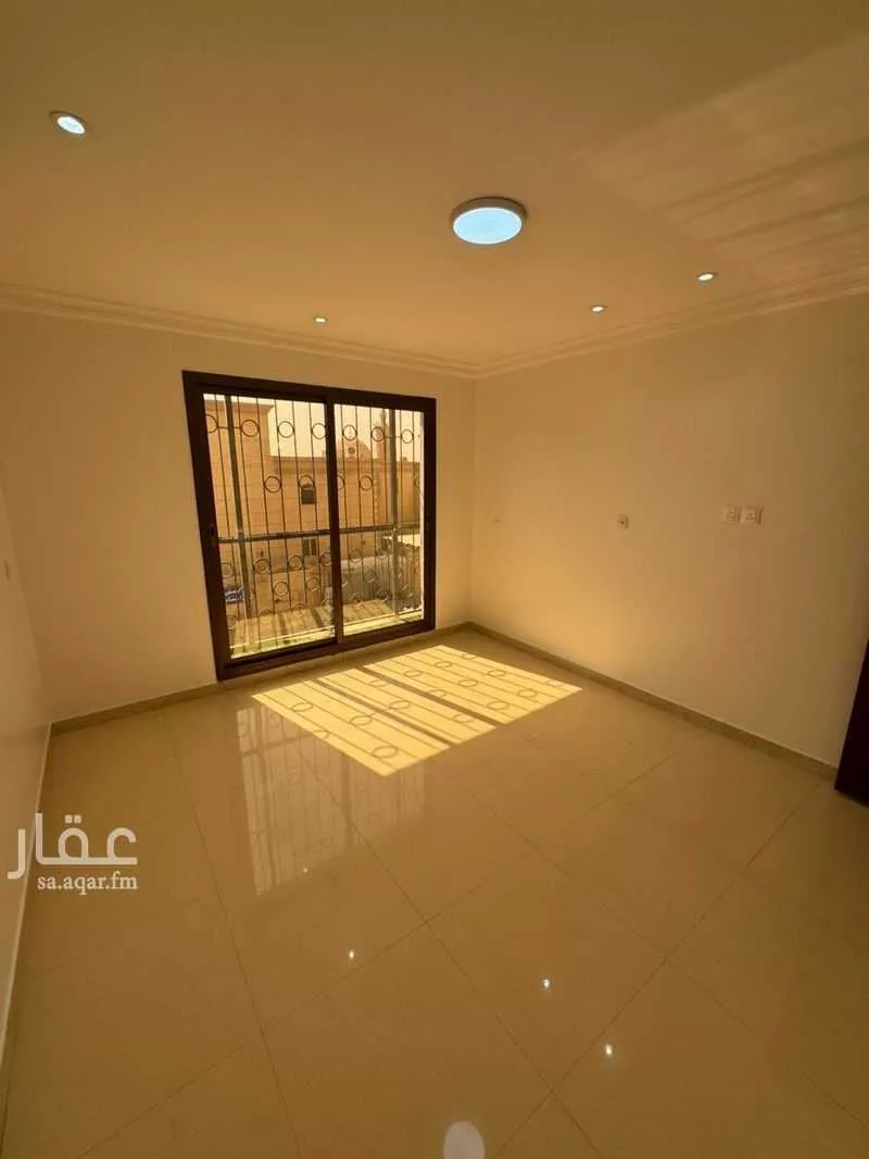 4 bedroom apartment in Al Jawharah, Eastern Province 13