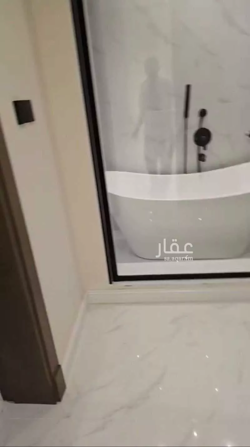 5 bedroom villa in Al Yaqout, Jeddah 9