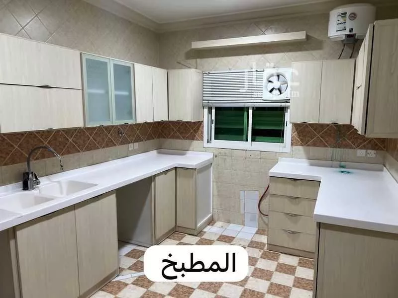 3 bedroom floor in Al Shuhada 2