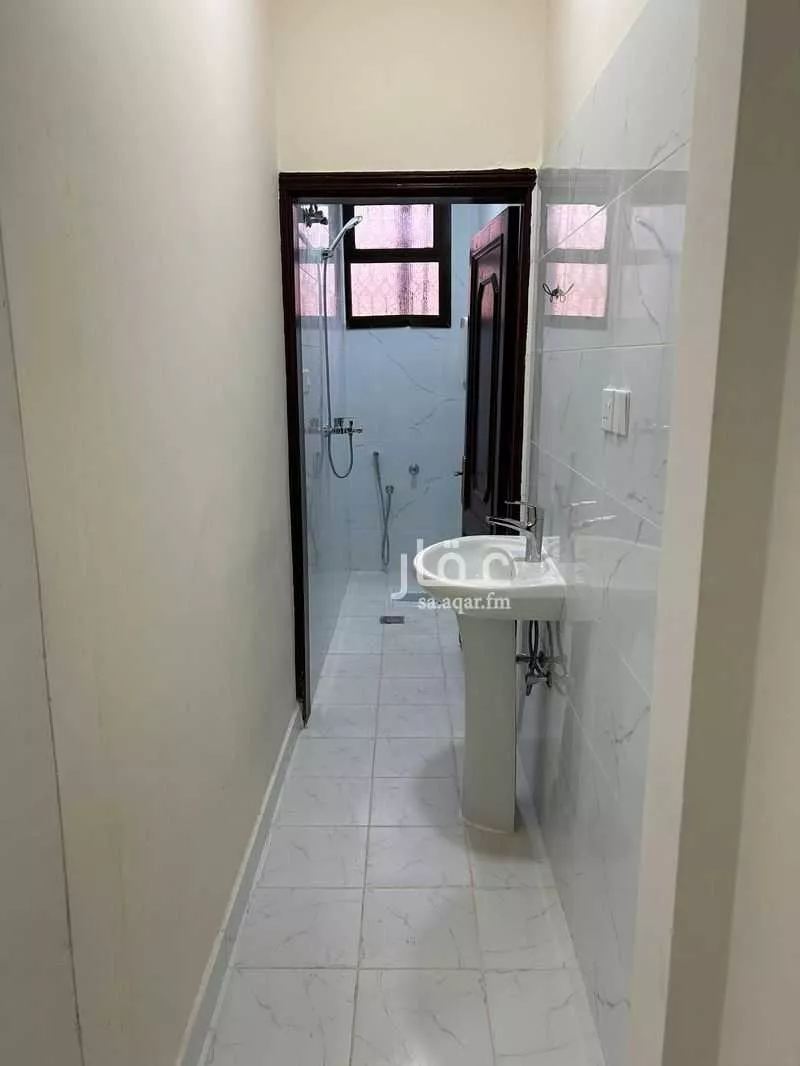 4 bedroom apartment in Al Rawabi, Riyadh 5