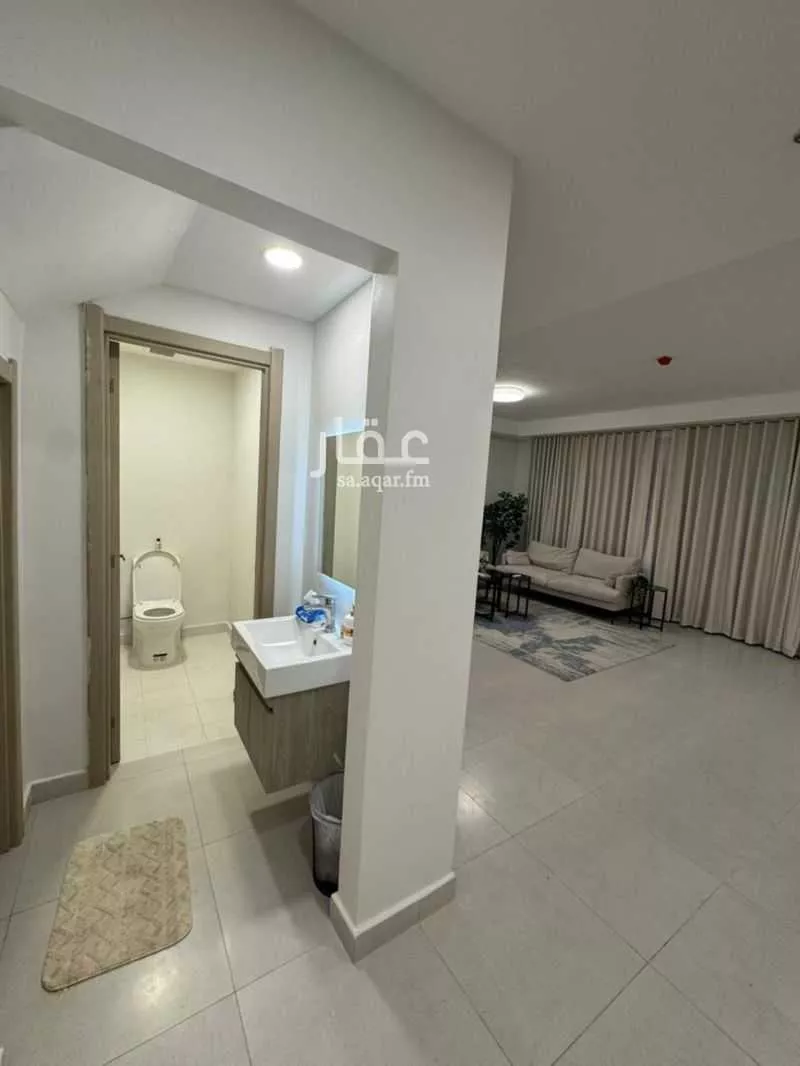 9 bedroom apartment in Al Fursan, Eastern Province 16