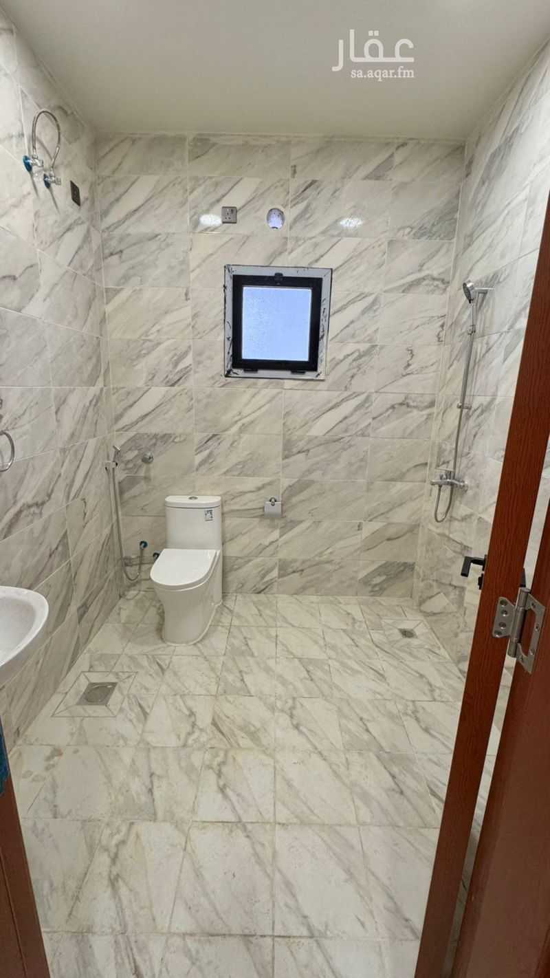 8 bedroom villa in Al Iskan Ash Shamali, Eastern Province 7