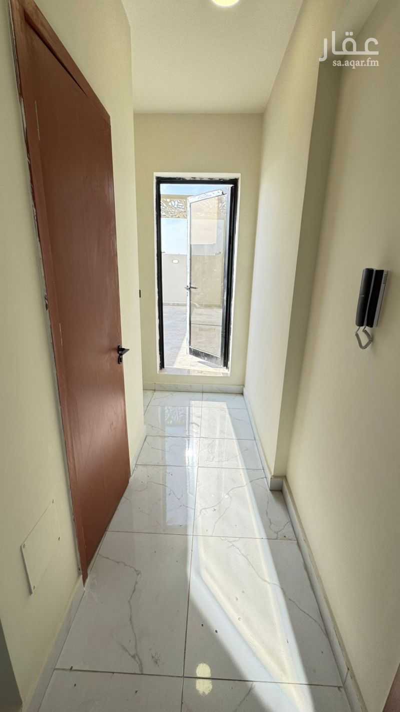 8 bedroom villa in Al Iskan Ash Shamali, Eastern Province 15