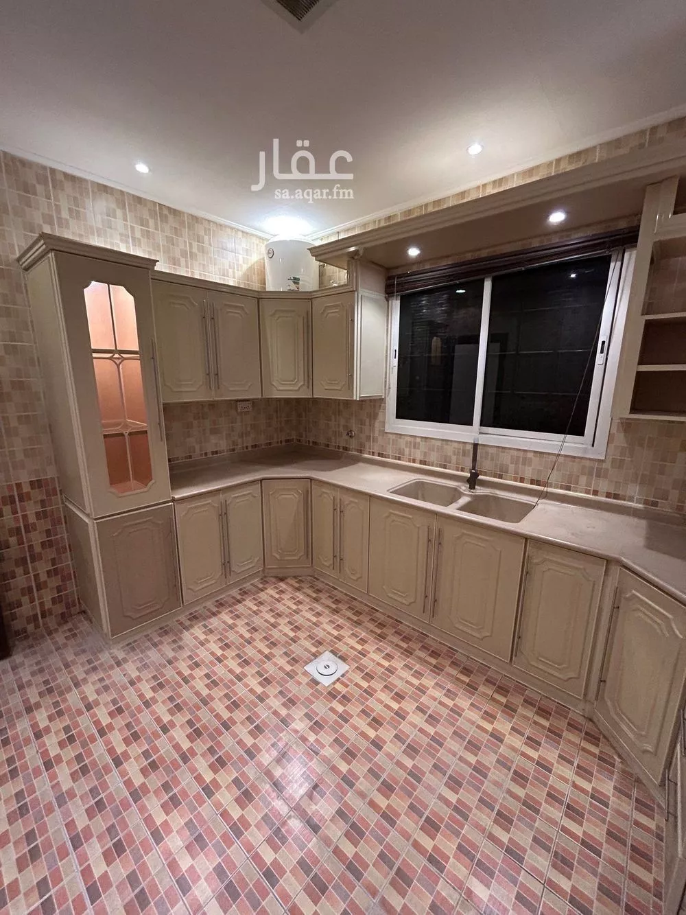 دور 4 غرف في الياسمين 3