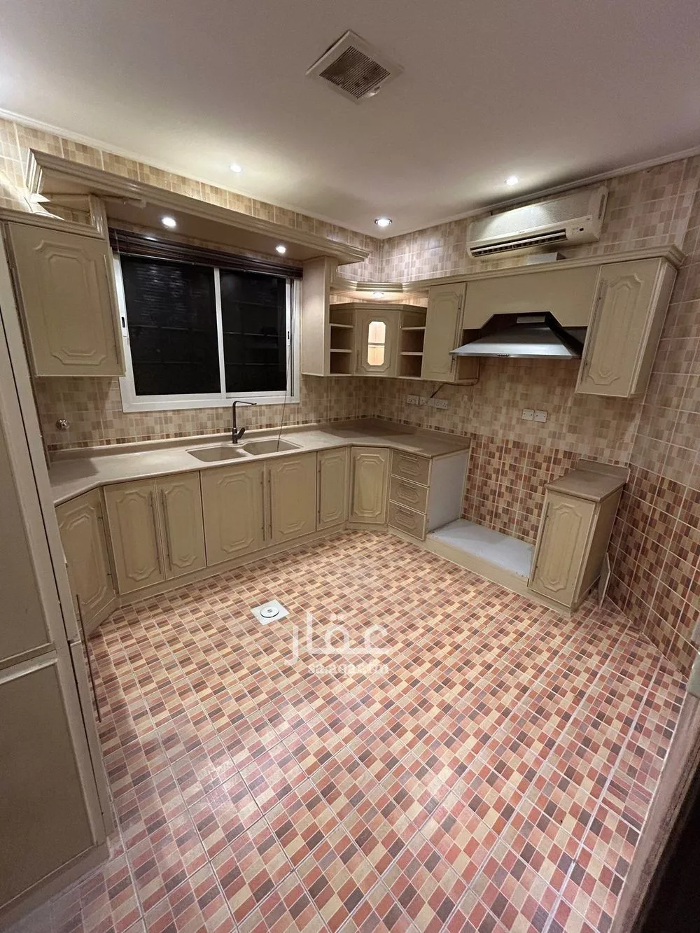 دور 4 غرف في الياسمين 5