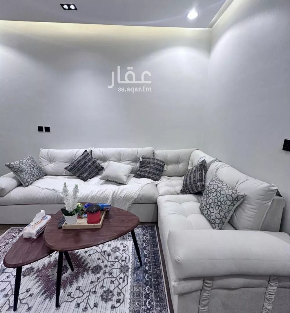 7 bedroom villa in Al Yasmin, Riyadh 21