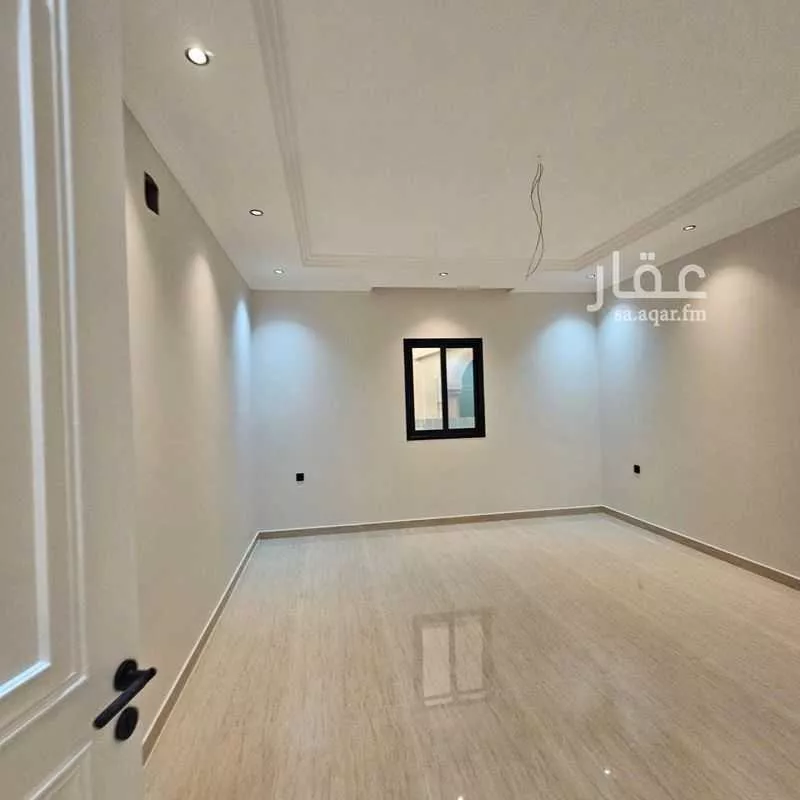 8 bedroom villa in Al Khuzama, Eastern Province 18
